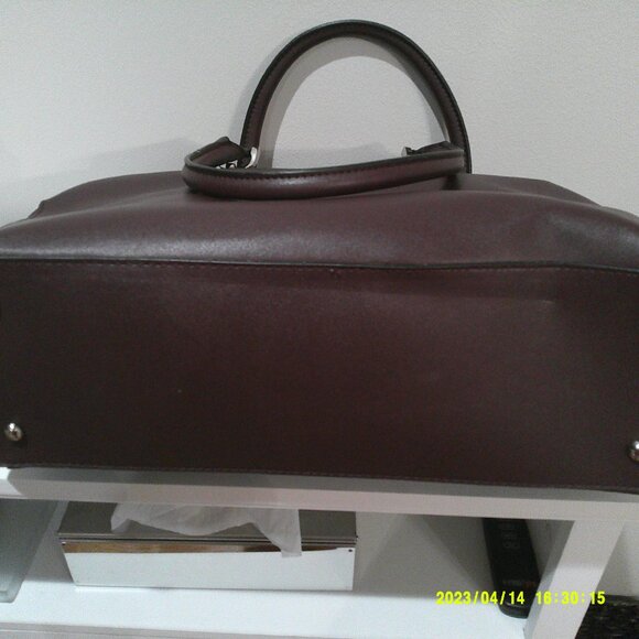 Large London Fog Burgundy Purse - Picture 2 of 5